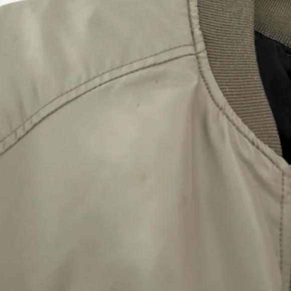 H&M NYLON BOMBER JACKET Light khaki green - Picture 5 of 9